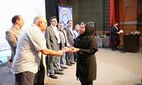  تجلیل از دکتر حفصه فنائی بعنوان استاد برتر 